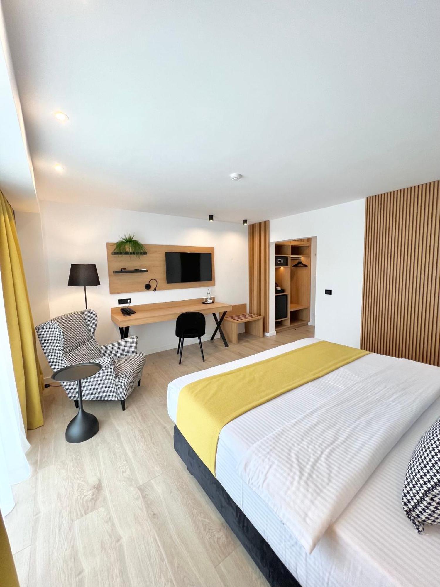 Hotel Krystal Boutique Mansion Hunedoara Exteriér fotografie