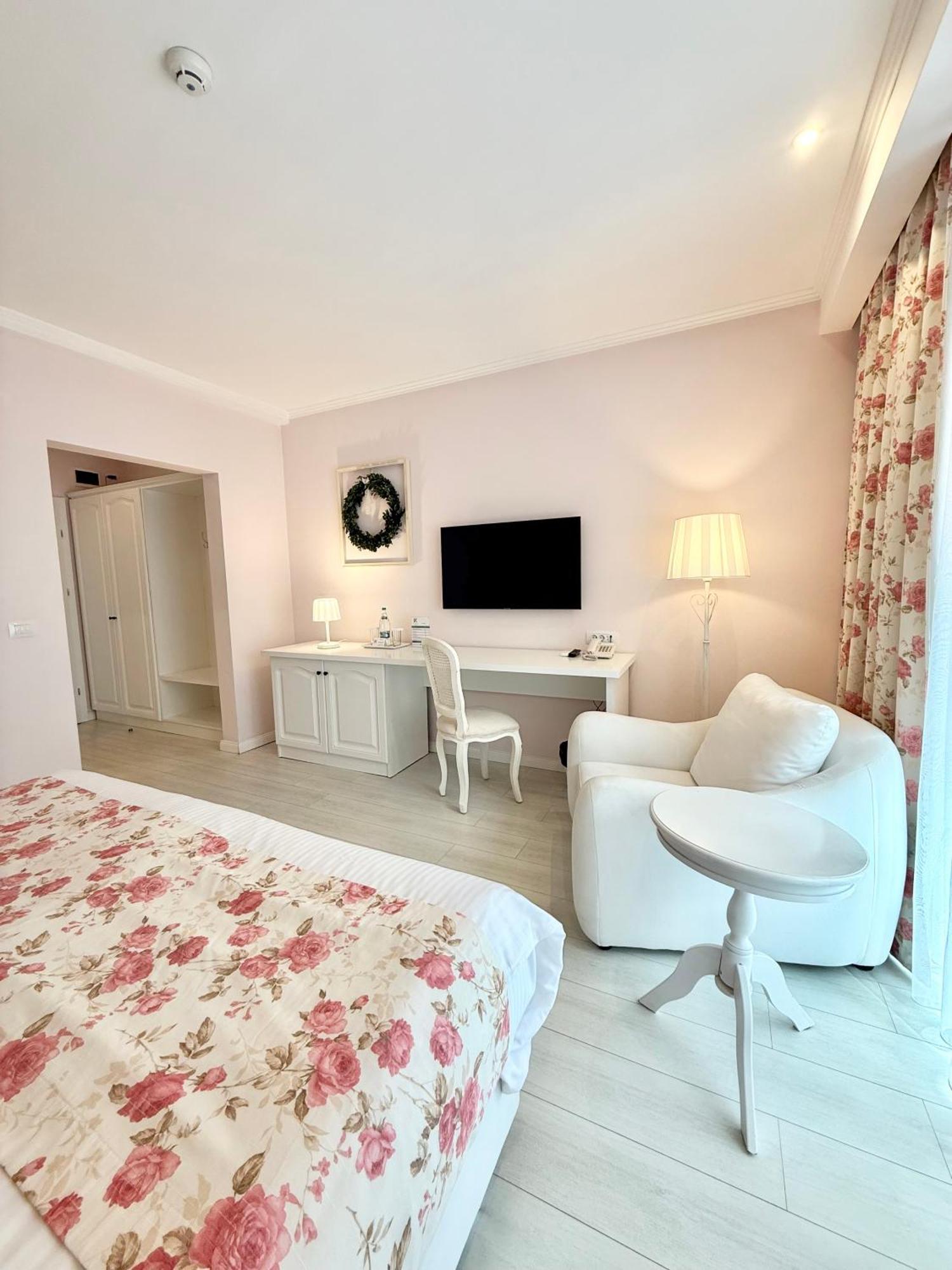 Hotel Krystal Boutique Mansion Hunedoara Exteriér fotografie