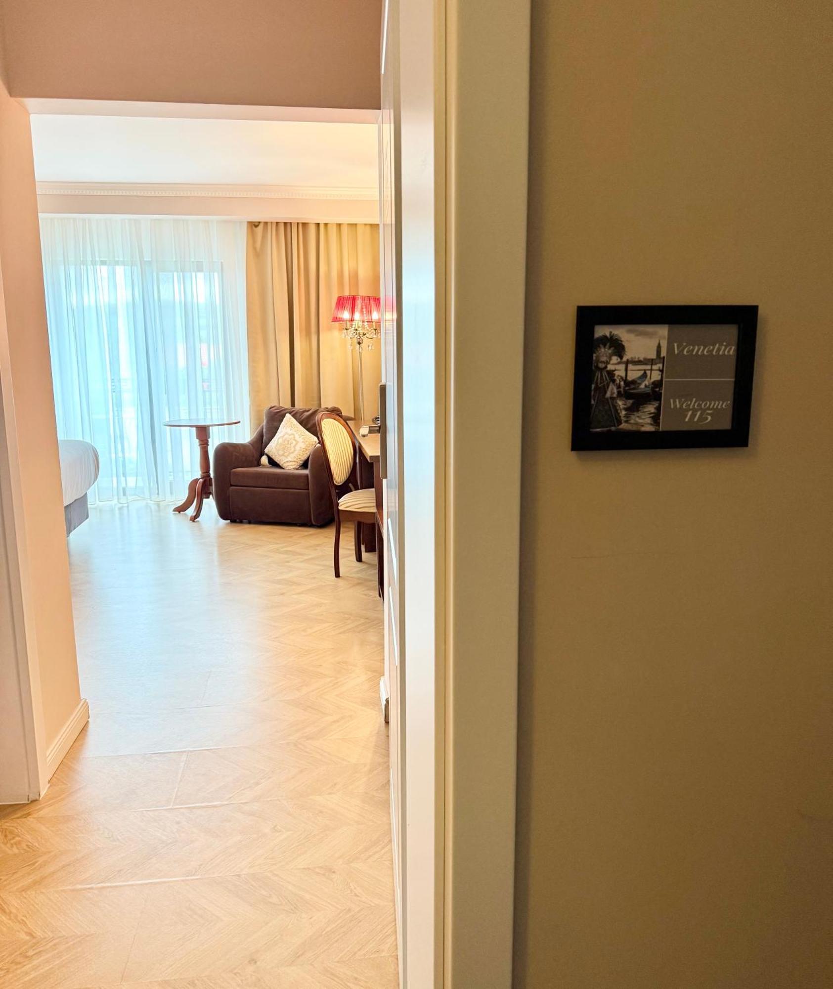 Hotel Krystal Boutique Mansion Hunedoara Exteriér fotografie
