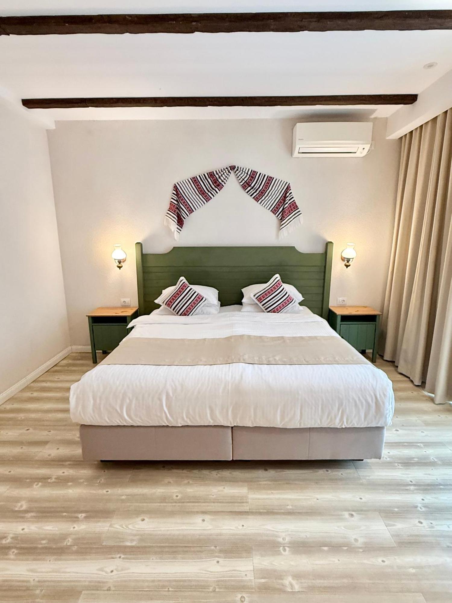 Hotel Krystal Boutique Mansion Hunedoara Exteriér fotografie